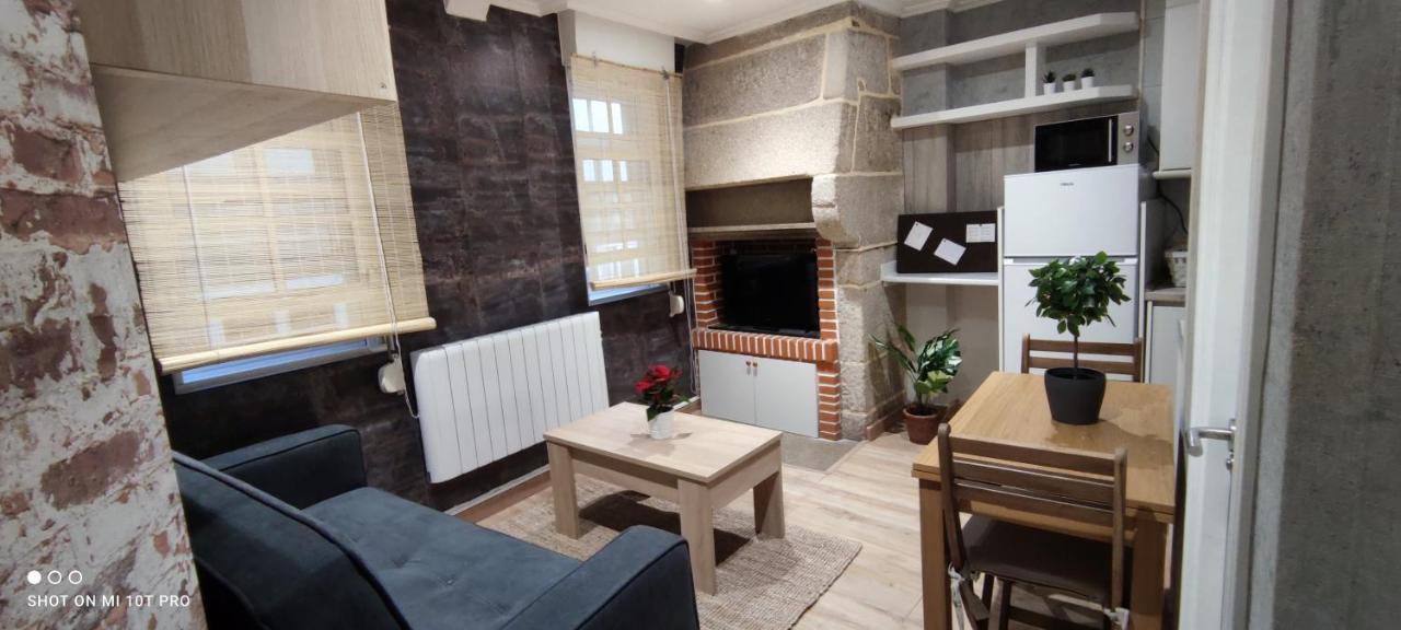 Апартаменти Apartamento En Pleno Casco Historico De Віго Екстер'єр фото